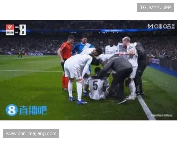 姆巴佩点球绝杀后庆祝，皇马更衣室反应